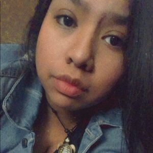 Meet your Posher, Gabriela